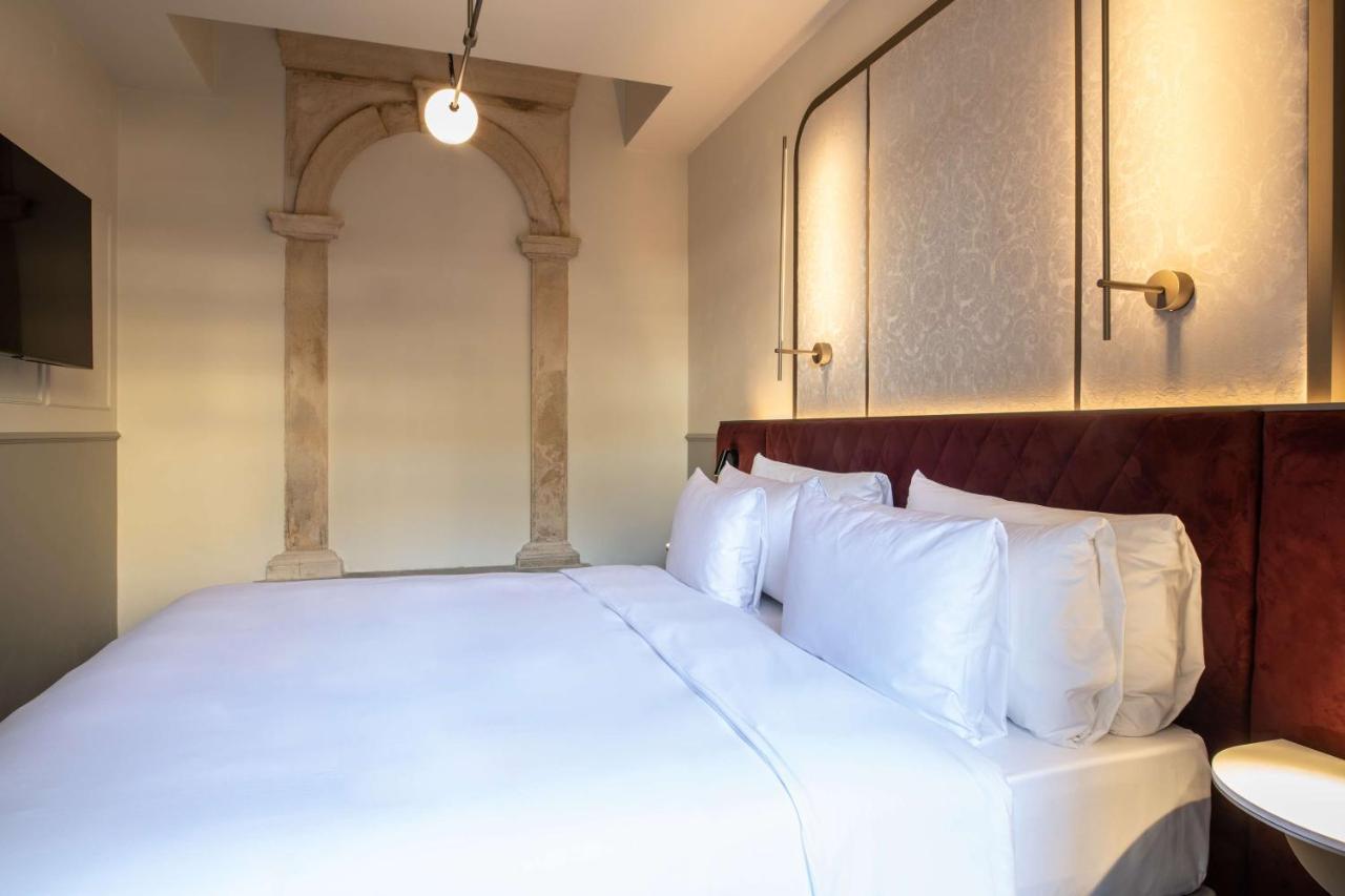 Luxury Apartments Palazzo Nani Венеция Екстериор снимка